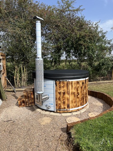 Wood fired fibreglass hot - fired,
