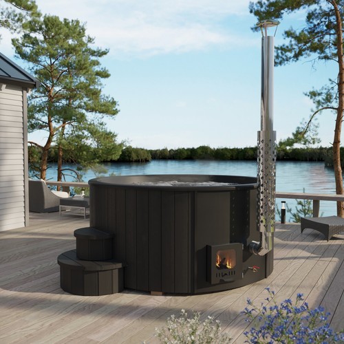 Wooden hot tub - ,